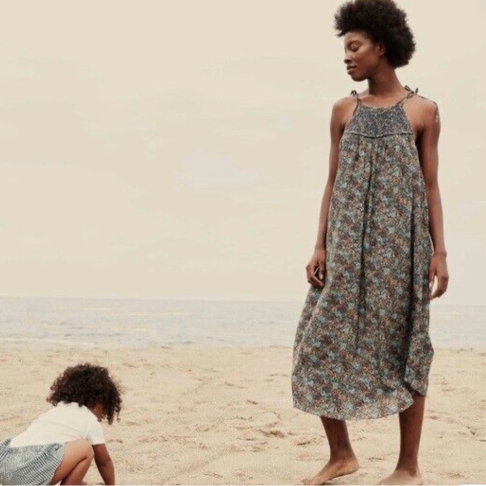 Floral Sleeveless Maxi Doen Dress